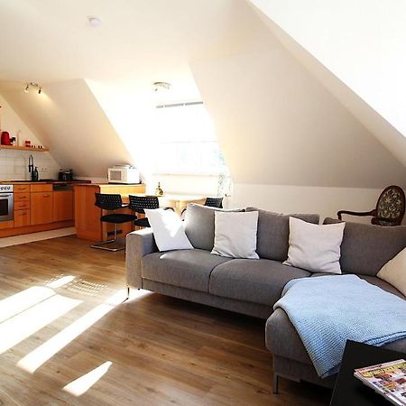 Homie Stay Zell - Apartment Mit Privatparkplatz Zell am Main Екстериор снимка