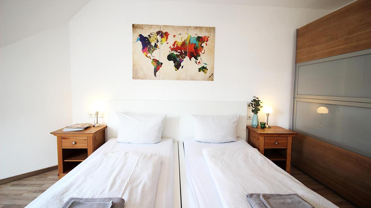 Homie Stay Zell - Apartment Mit Privatparkplatz Zell am Main Екстериор снимка