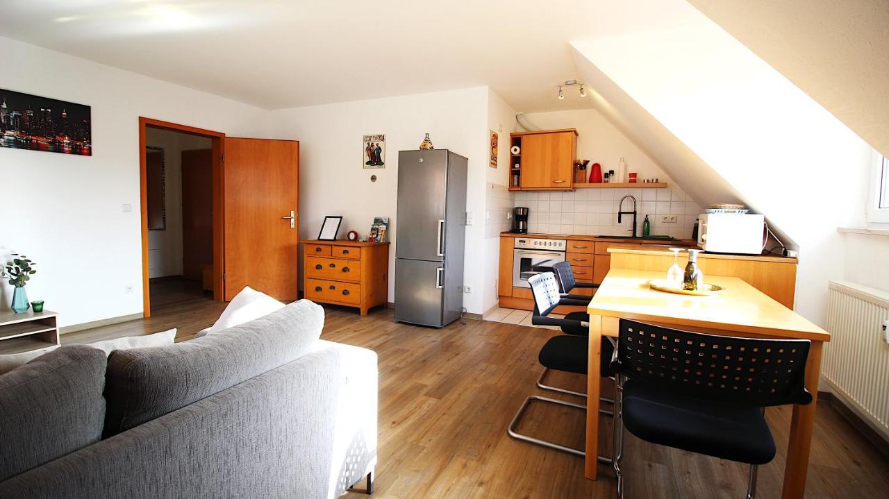 Homie Stay Zell - Apartment Mit Privatparkplatz Zell am Main Екстериор снимка