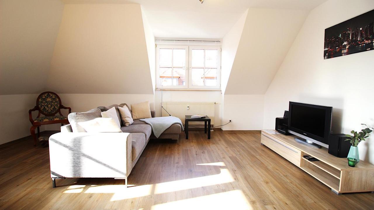 Homie Stay Zell - Apartment Mit Privatparkplatz Zell am Main Екстериор снимка